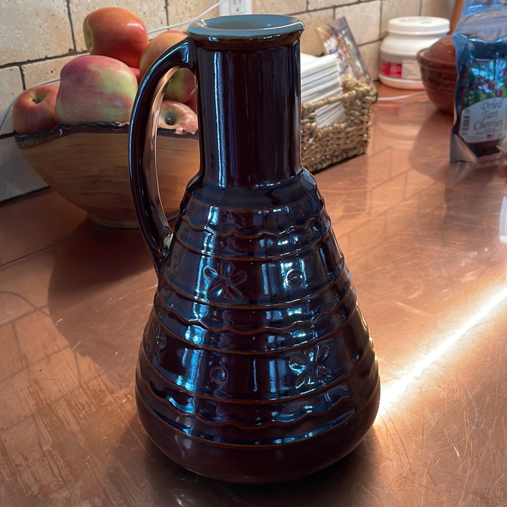 Vintage Mar-Crest Stoneware USA brown Stoneware coffee Daisy and Dot Pattern